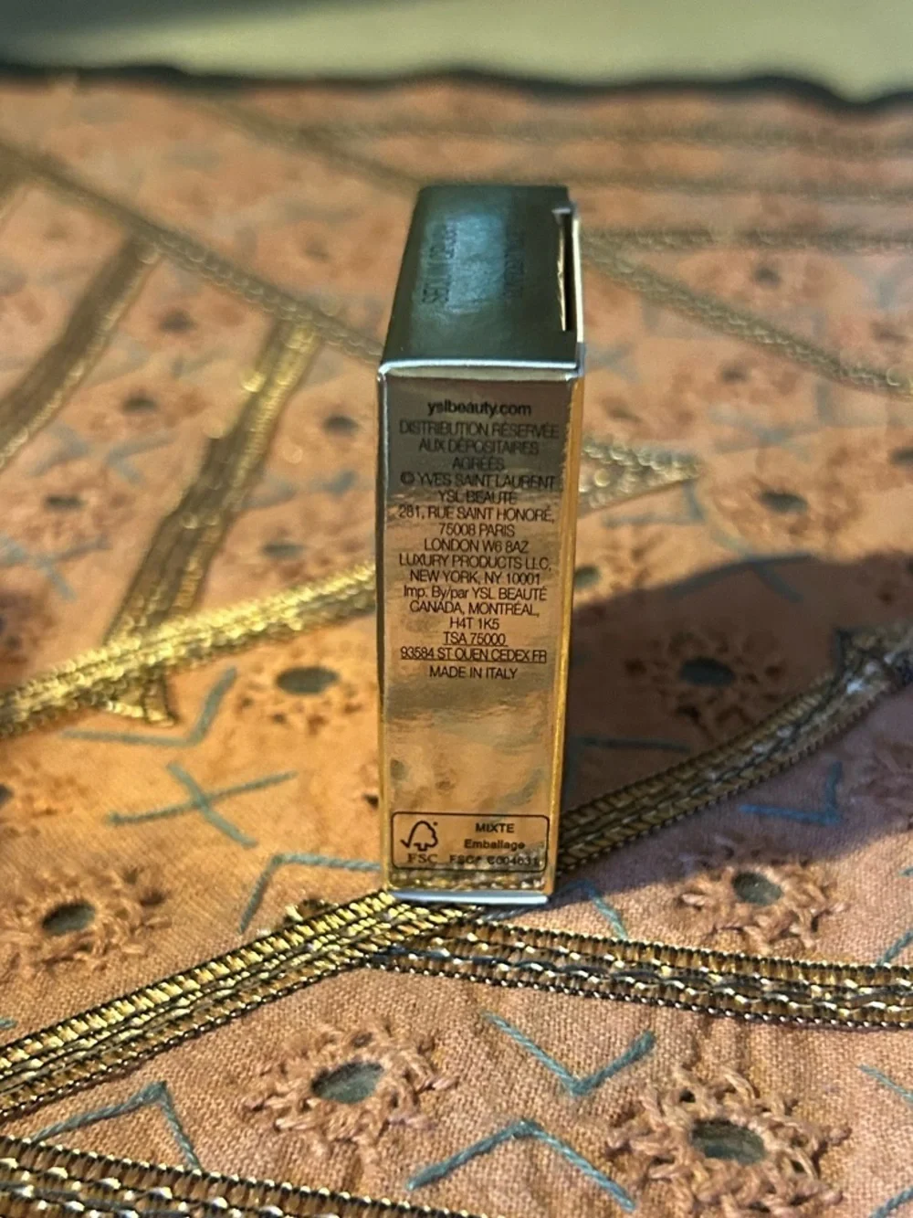 YSL Sequin Crush Eyeshadow in Confident Nude